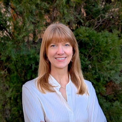 Headshot of Claire Garland, LMFT