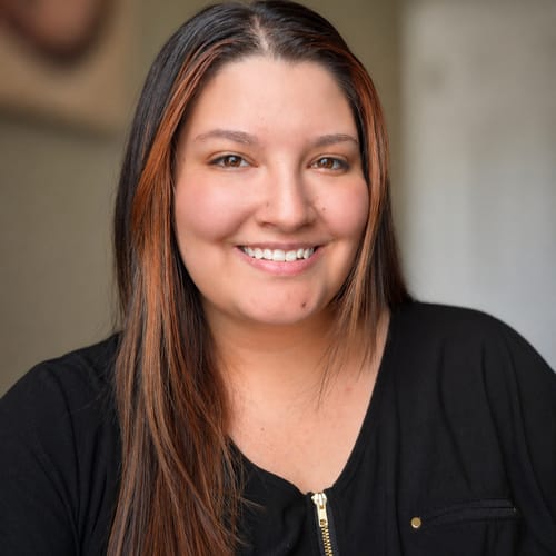 Headshot of Mari Alonzo, LCSW