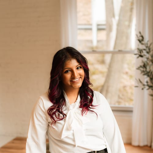 Headshot of Jenny Mathew, LCSW