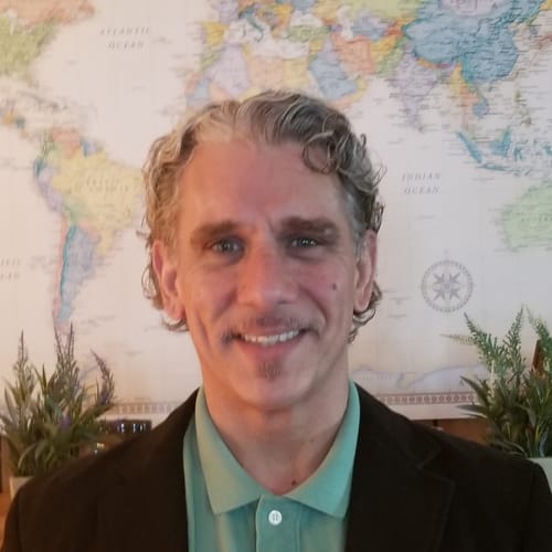 Headshot of Paul Pasternak, LMHC