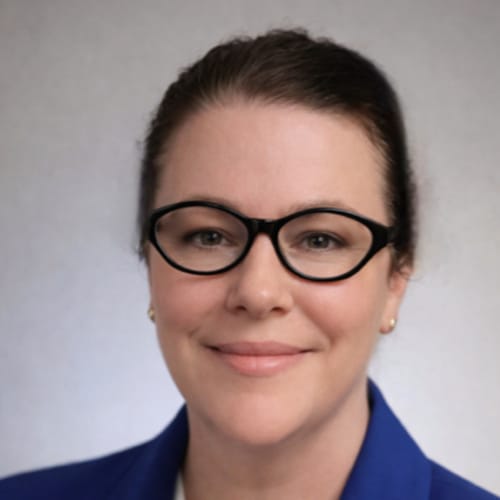 Headshot of Kat Alston, LMFT