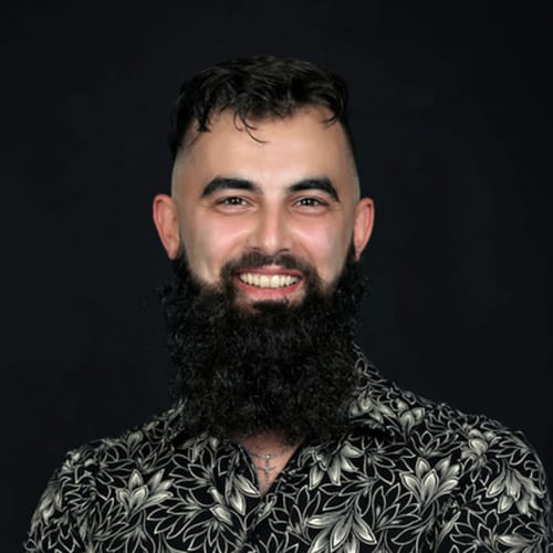 Headshot of Nicholas Makris, LMHC