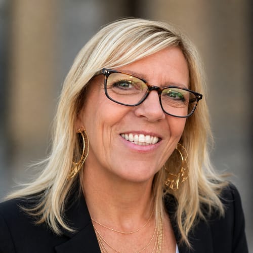 Headshot of Margo Roethlisberger, LCPC