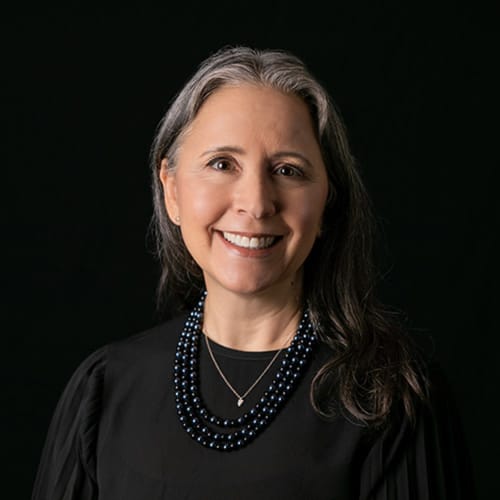 Headshot of Nadine Raia, LCSW