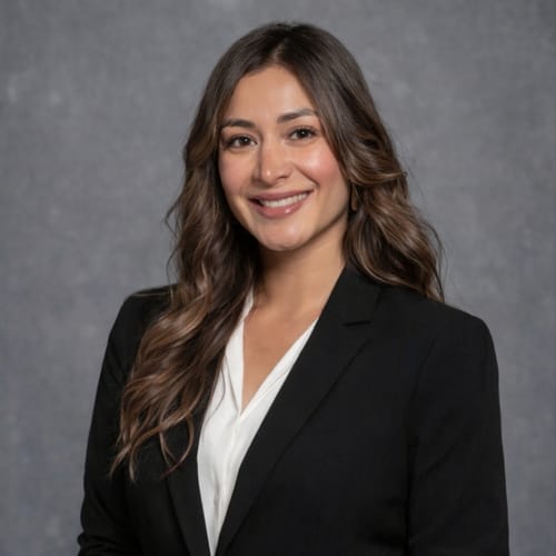 Headshot of Julia Benavides, APRN_CNP