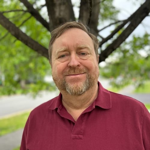 Headshot of Robert Nuenke, LPCMH