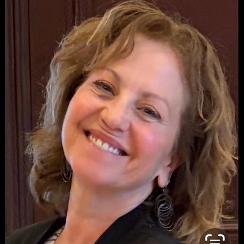 Headshot of Nancy Pavelka, LPC