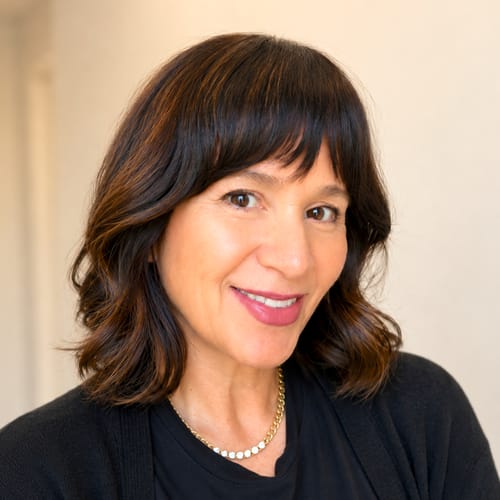 Headshot of Cristina Hodge, LMFT