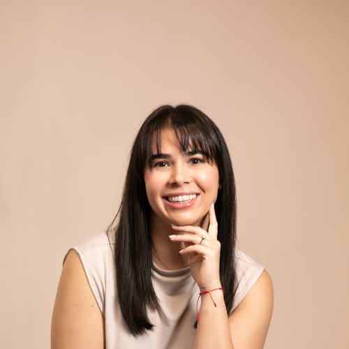 Headshot of Annette Yemat, LMHC