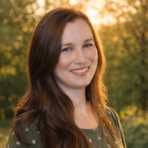 Headshot of Laura Wilcoxen, LPC