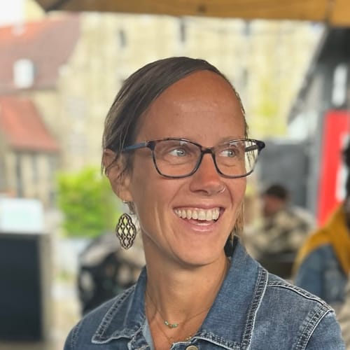 Headshot of Nicole Gustafson, LPC