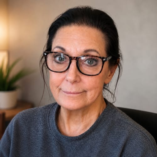 Headshot of Fern Simon, LCSW