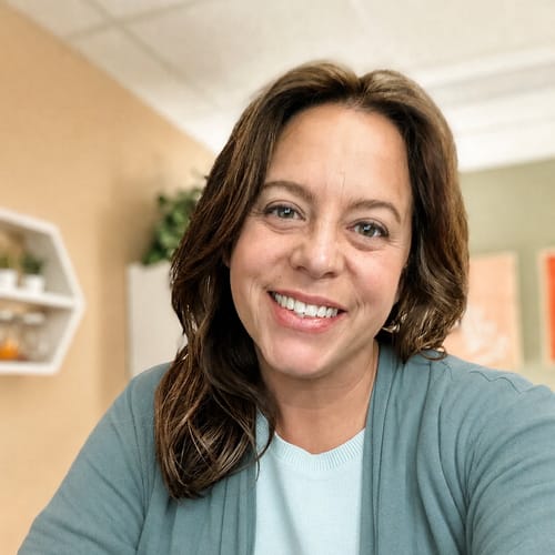 Headshot of Michele Kearns, LCSW