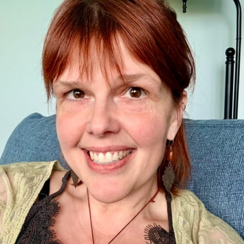 Headshot of Holly Little Van Straaten, LICSW