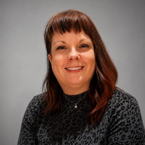 Headshot of Rachel Dowell, LCSW
