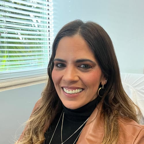 Headshot of Dalida Salgado Artigas, APRN