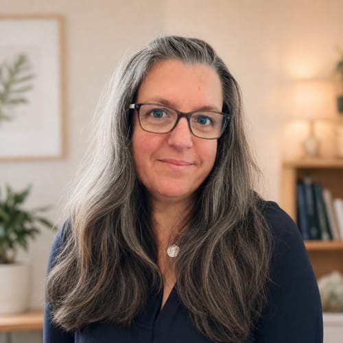 Headshot of Zoe Burke, LPC