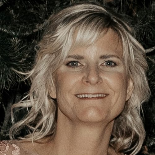 Headshot of Michele Cook, LCSW