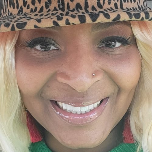 Headshot of Yolanda Adams, LCSW