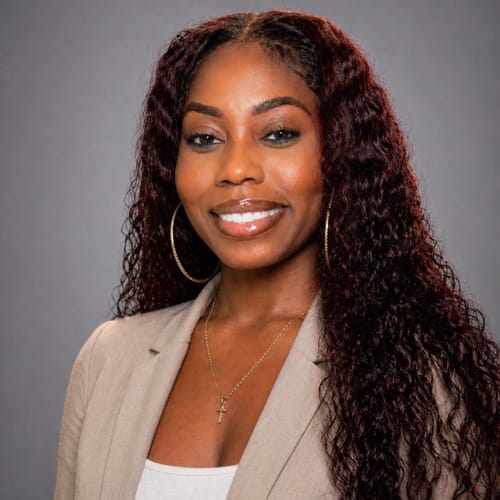 Headshot of Re'vin Slack, LMFT