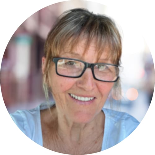 Headshot of Dianne DeSantis, LCPC