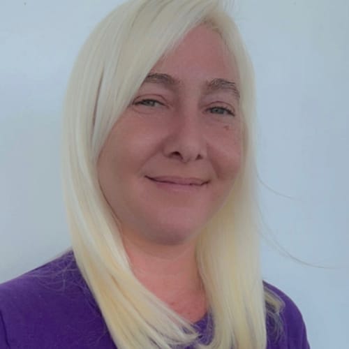 Headshot of April Smith, LMHC