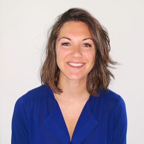 Headshot of Sara deCarvalho, LPC