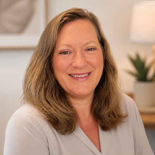 Headshot of Rachel Crandall, LCSW