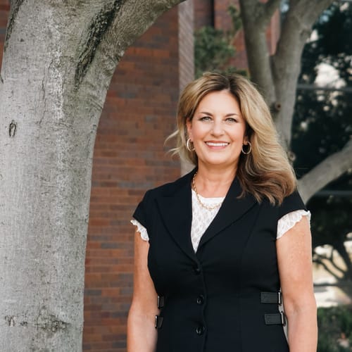 Headshot of Kristi Patovisti, LPC