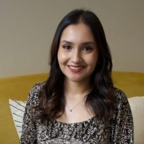 Headshot of Sabrina Mirza, LCSW