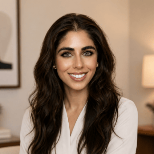 Headshot of Ani Kamajian, LMFT