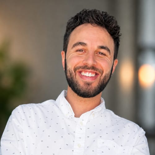 Headshot of Nathaniel Guth, LCSW