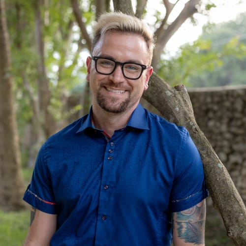 Headshot of Dan Knapp, LPC