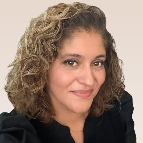 Headshot of Dr. Viridiana Benitez-Esparza, LCSW