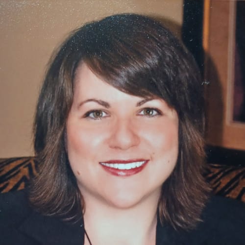 Headshot of Jenifer Regennitter, LCPC