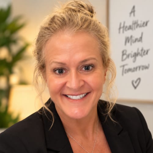 Headshot of Karen Gast, LMHC