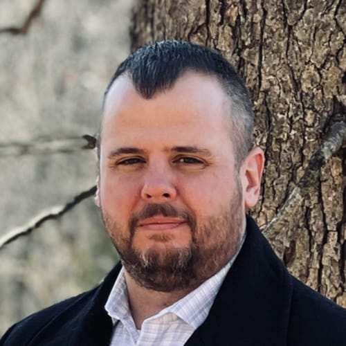 Headshot of Aaron Robbins, LPC