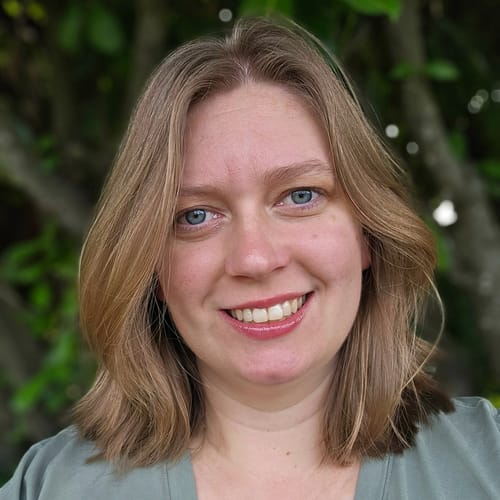 Headshot of Lindsey Erickson, LCSW
