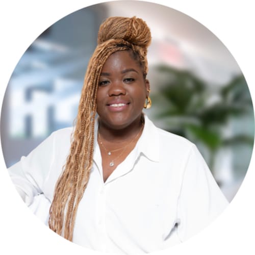 Headshot of Rayketta McCurtis, LCSW
