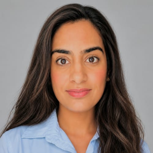 Headshot of Ayeshah Ovalle Mahmood, LMHC