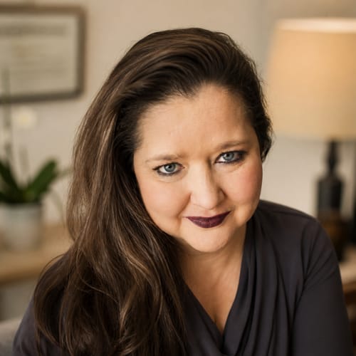 Headshot of Seren Thaing, CMHC