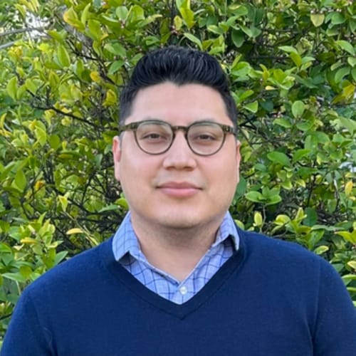 Headshot of Roberto Celis, LCPC