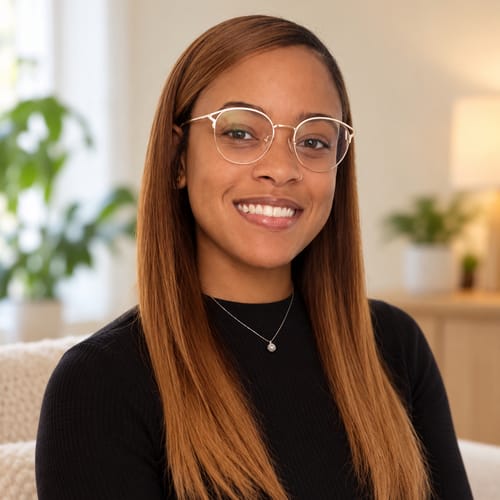 Headshot of Jade Johnson, LPC