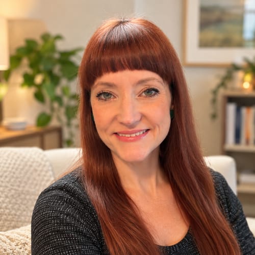 Headshot of Laura Chamberlin, LPCC