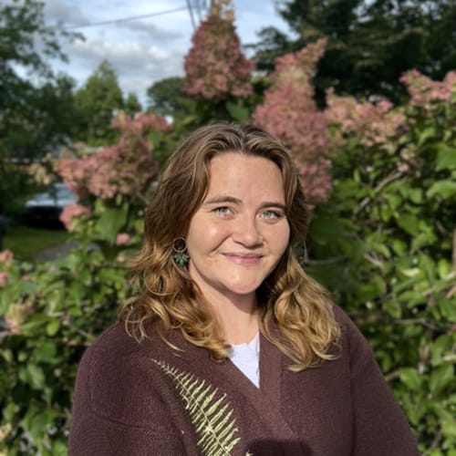 Headshot of Abby Naeve, LCSW