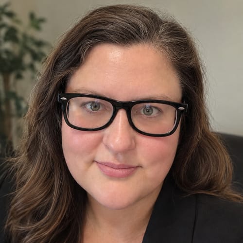 Headshot of Katia Meredith, LPCC