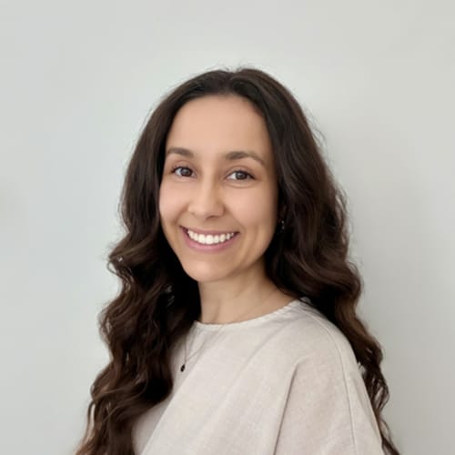Headshot of Andrea Peña Darley, LCSW