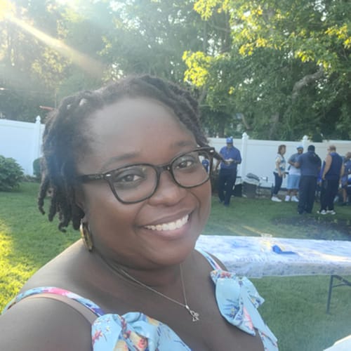 Headshot of Zakiya Pollard, LPC