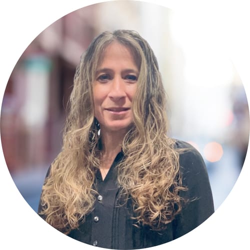 Headshot of Rosanne Klein, LMHC