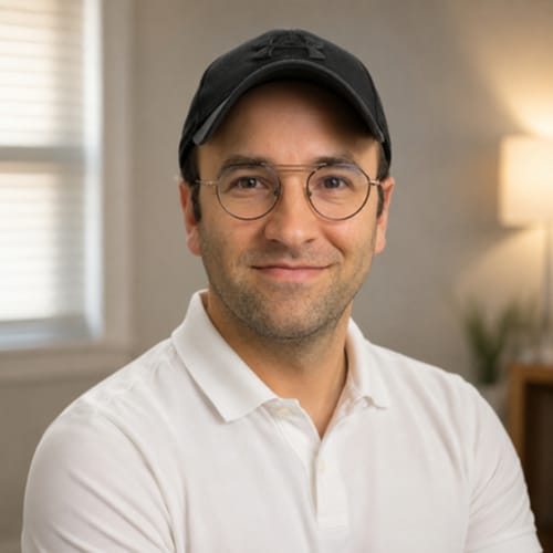 Headshot of Viggy Lauer, LPC